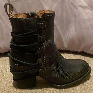 Black Bed Stu boots